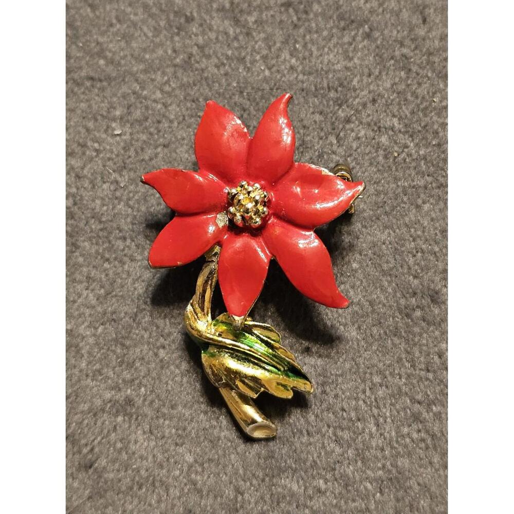 Poinsettia Brooch